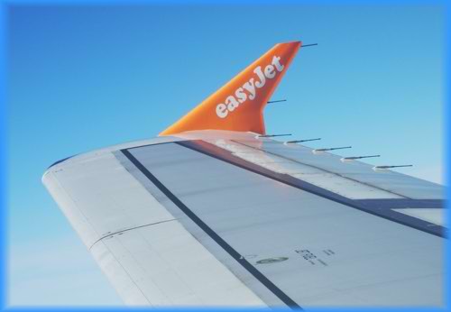 Fliegen mit Easyjet nach Sardinien.